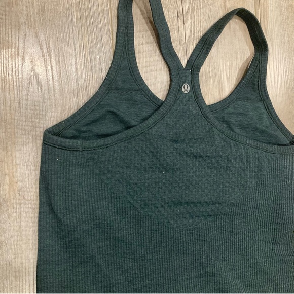 Lululemon Ribbed Tank - Size 8 - Picture 2 of 4